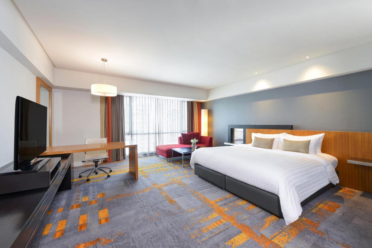 Belaire Bangkok Sukhumvit Hotel Екстериор снимка