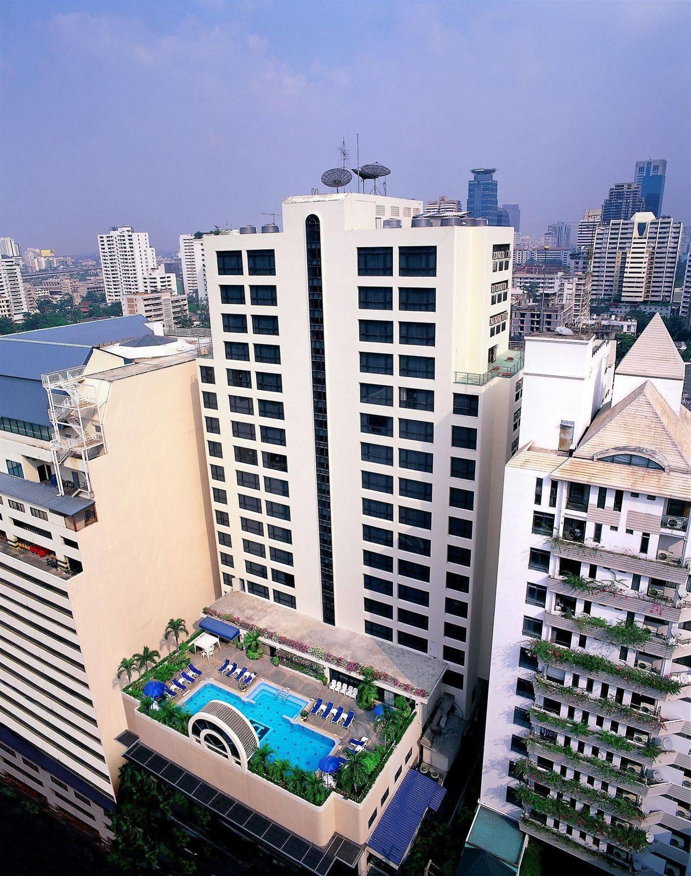 Belaire Bangkok Sukhumvit Hotel Екстериор снимка